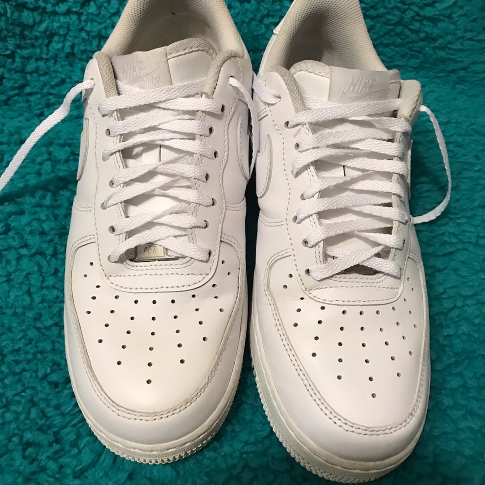 Men’s Nike Air Force White Size 8.5